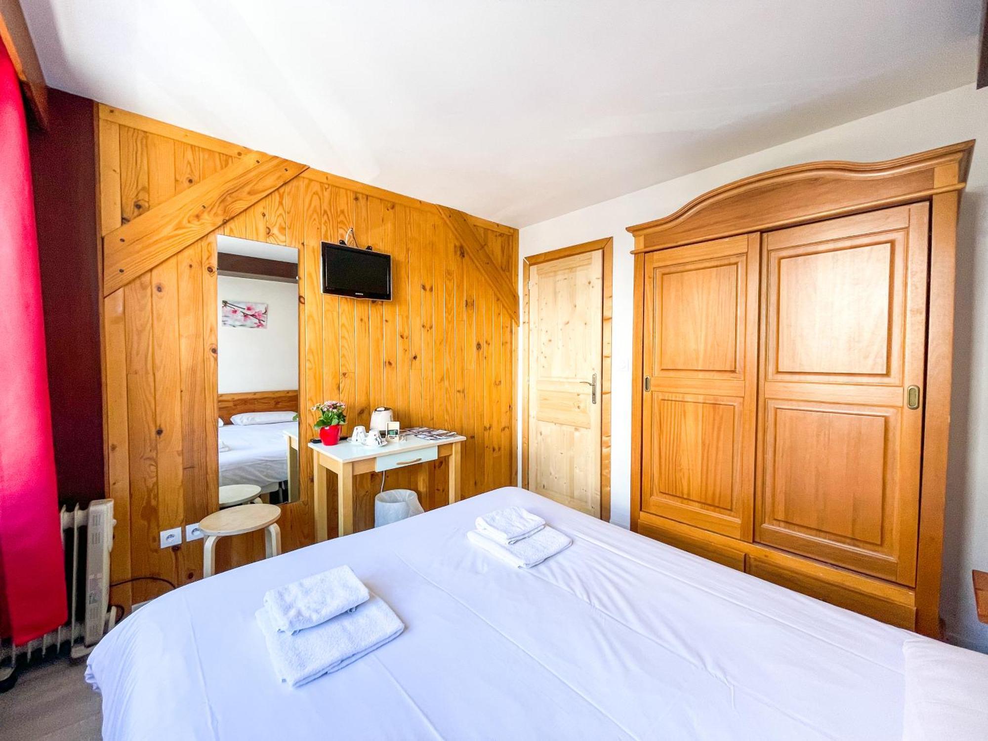 Atmosphere Hotel Ле дез Альп Экстерьер фото